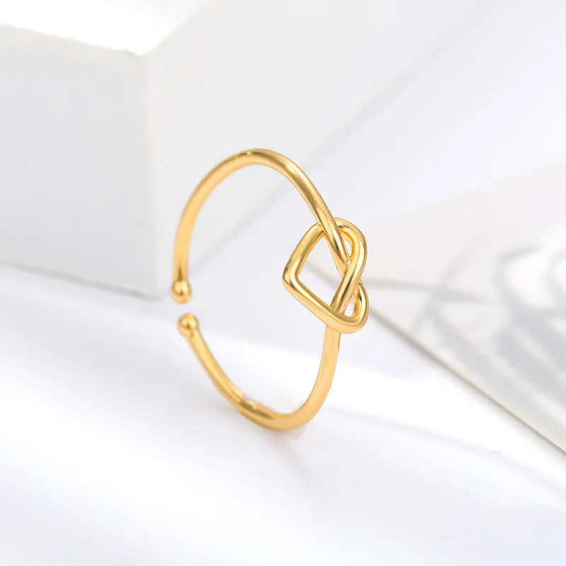 Intertwined Heart Love Ring