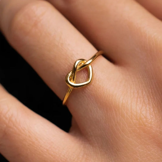 Intertwined Heart Love Ring