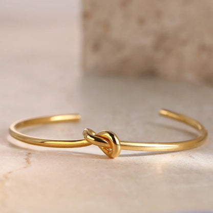 Minimal Love Knot Bangle