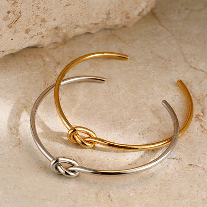 Minimal Love Knot Bangle